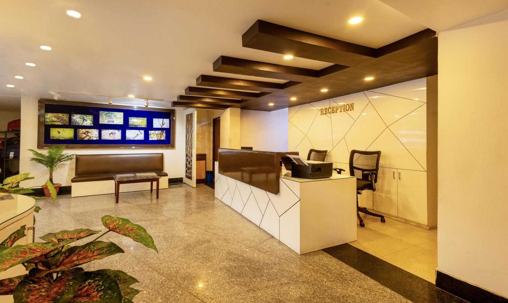Swagatam Inn, 5 Minutes Walk From Guwahati Railway Station Dış mekan fotoğraf